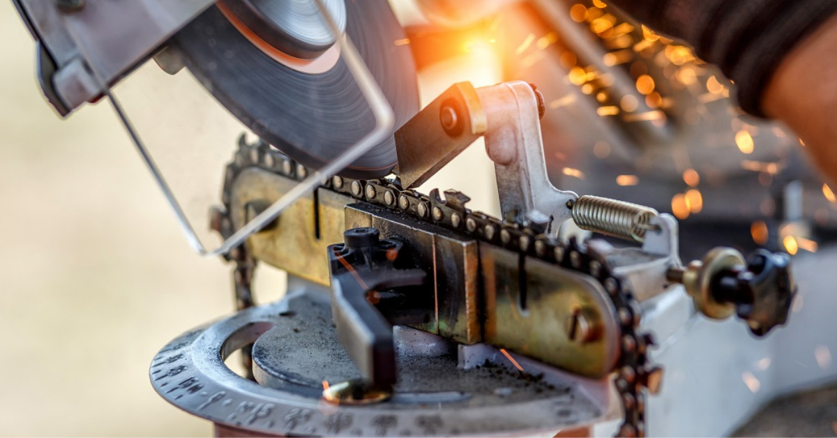 Best Chainsaw Sharpeners [Reviews & Ultimate Buying Guide] Chainsawpedia